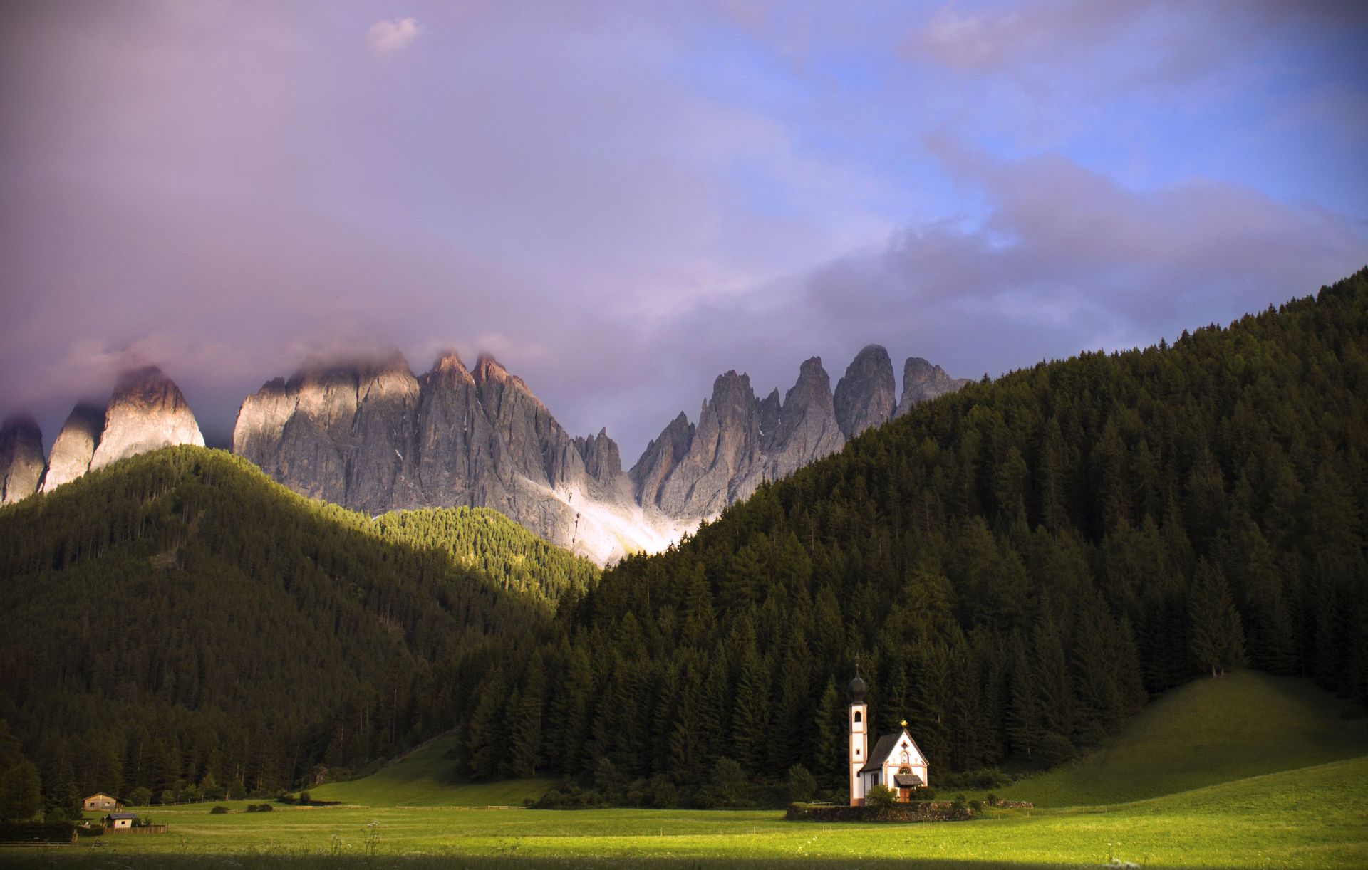 Dolomites Av1 Trek