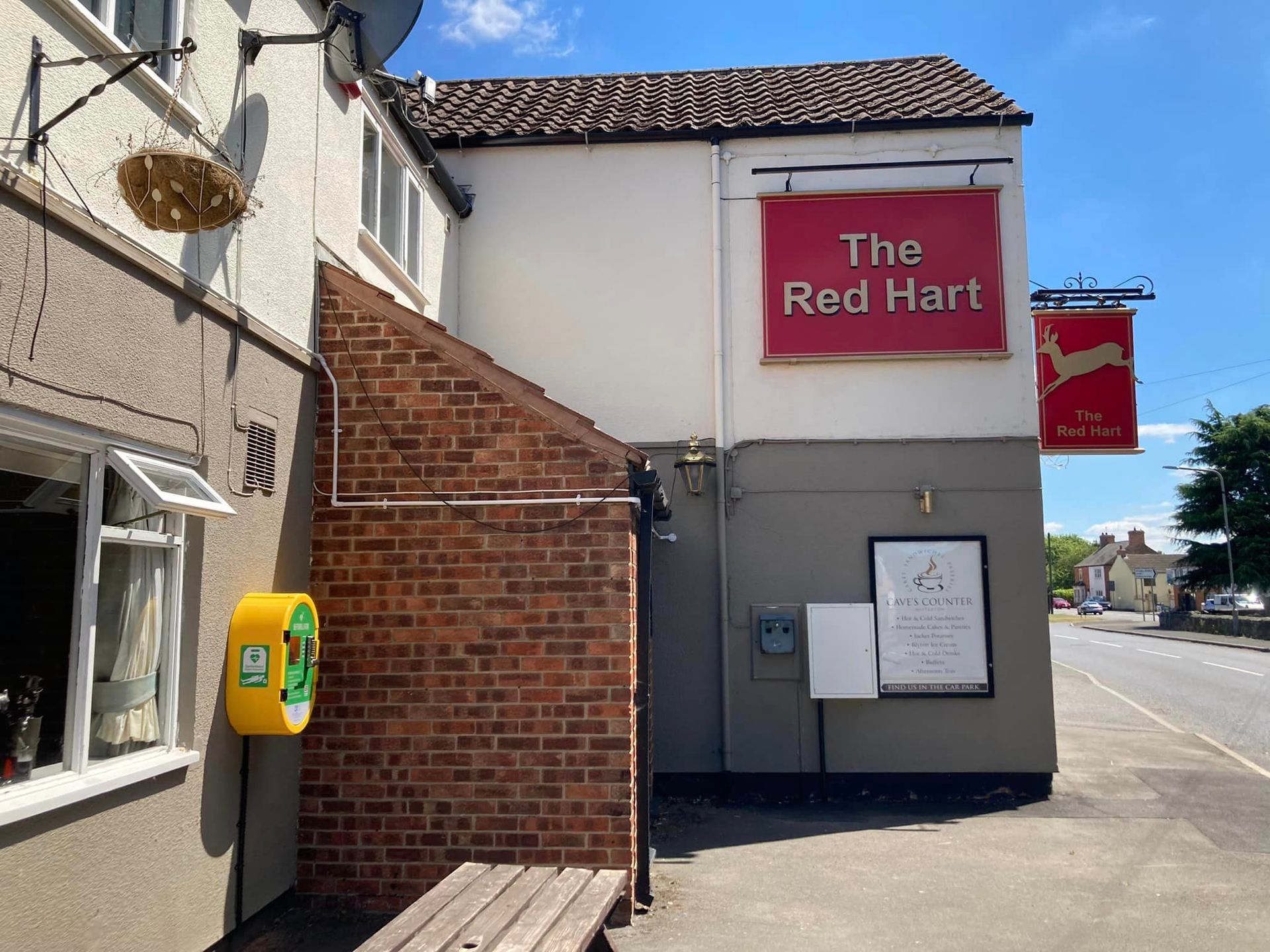 Red Hart Misterton Defibrillator