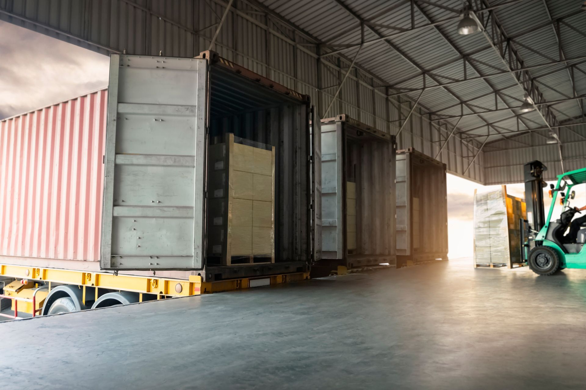Trucks Getting Loaded — Wailuku, HI — Tri Isle Inc.