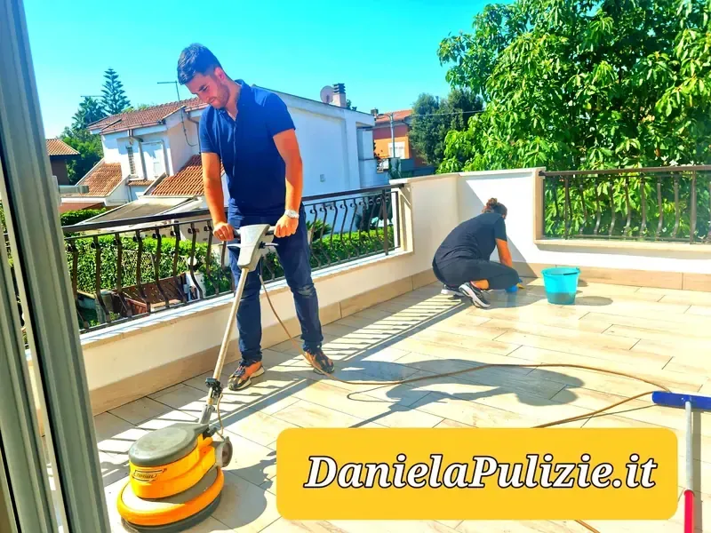Pulizia approfondita di ambienti, superfici e spazi della casa