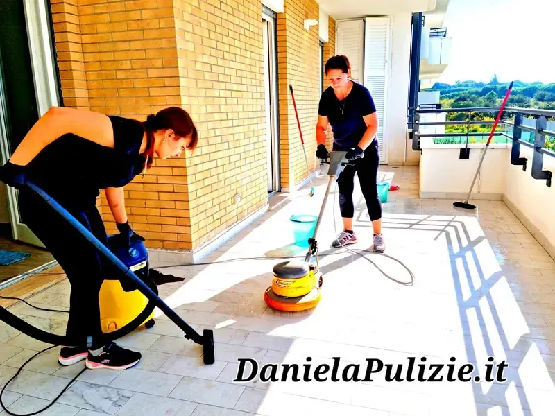 Pulizia approfondita di ambienti, superfici e spazi della casa