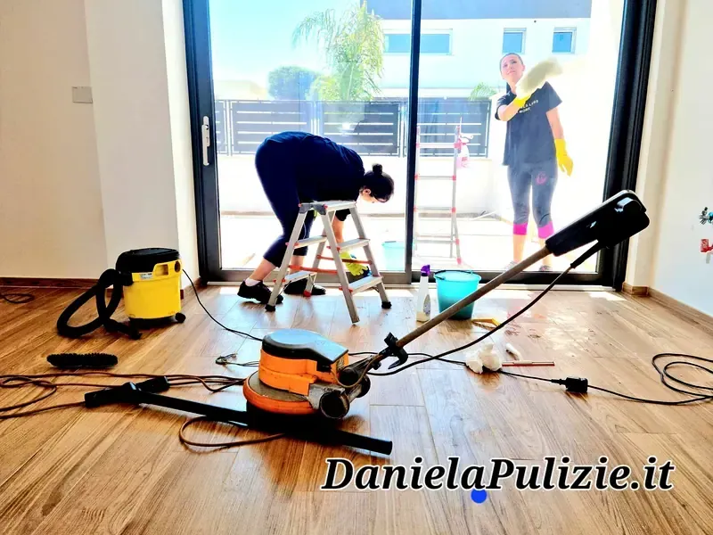 Pulizia approfondita di ambienti, superfici e spazi della casa