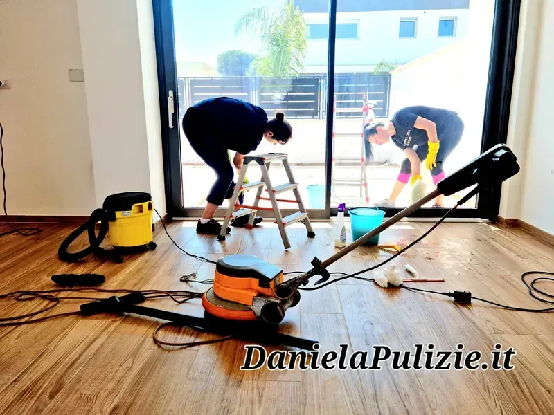 Pulizia approfondita di ambienti, superfici e spazi della casa