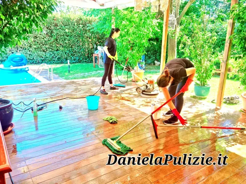 Pulizia approfondita di ambienti, superfici e spazi della casa