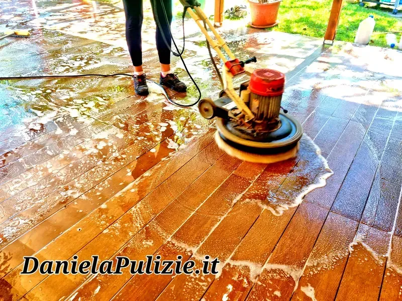 Pulizia approfondita di ambienti, superfici e spazi della casa
