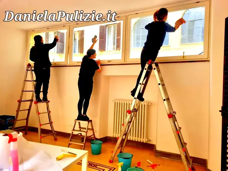 Pulizia approfondita di ambienti, superfici e spazi della casa