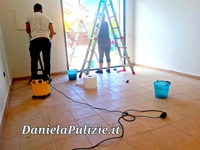 Pulizia approfondita di ambienti, superfici e spazi della casa