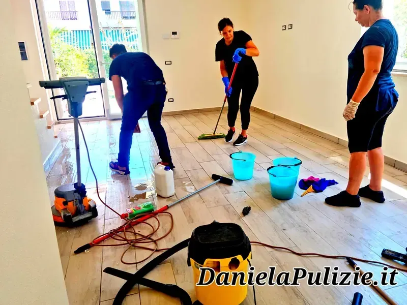 Pulizia approfondita di ambienti, superfici e spazi della casa
