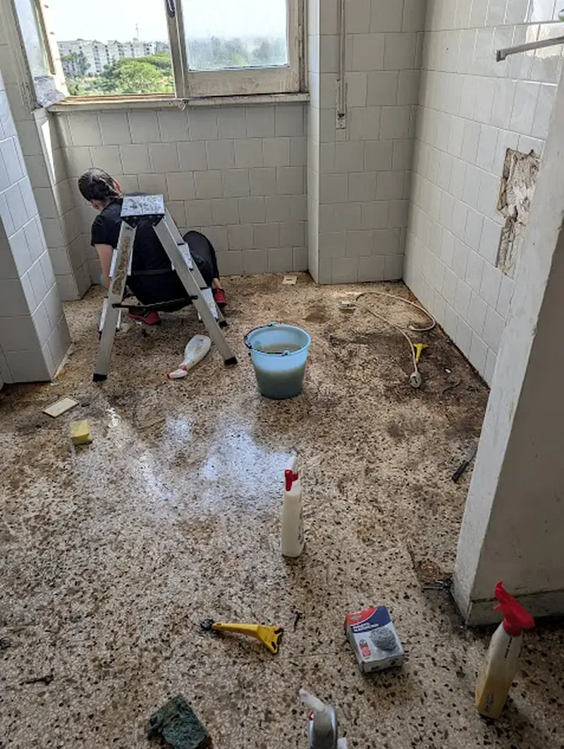 Pulizia approfondita di ambienti, superfici e spazi della casa