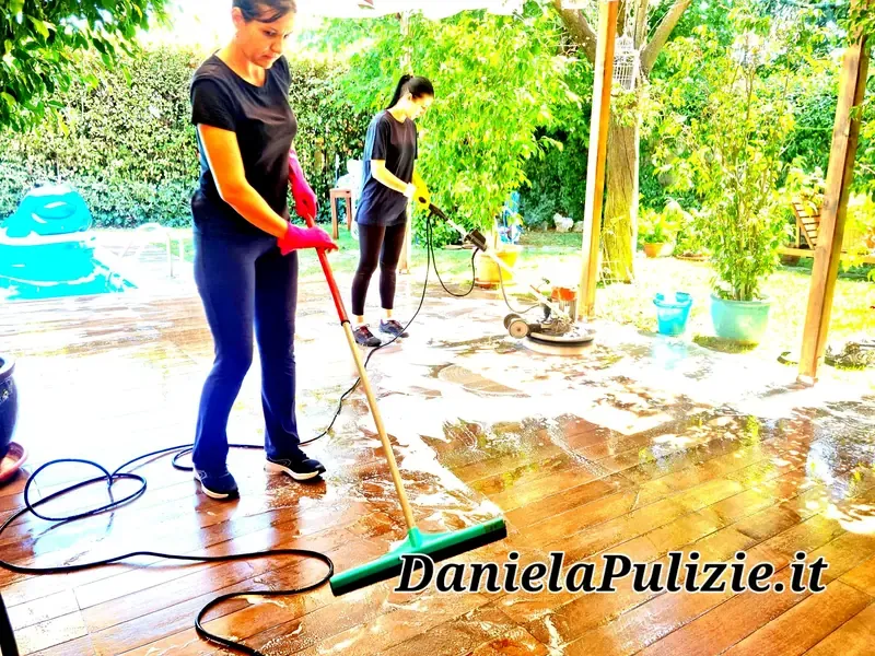 Pulizia approfondita di ambienti, superfici e spazi della casa
