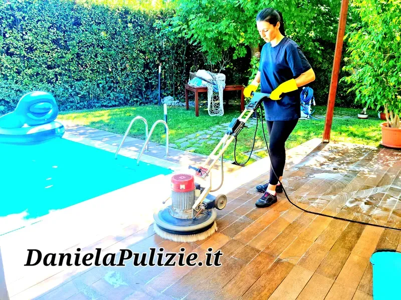Pulizia approfondita di ambienti, superfici e spazi della casa
