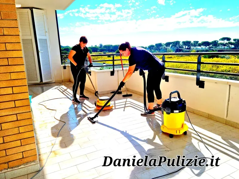 Pulizia approfondita di ambienti, superfici e spazi della casa