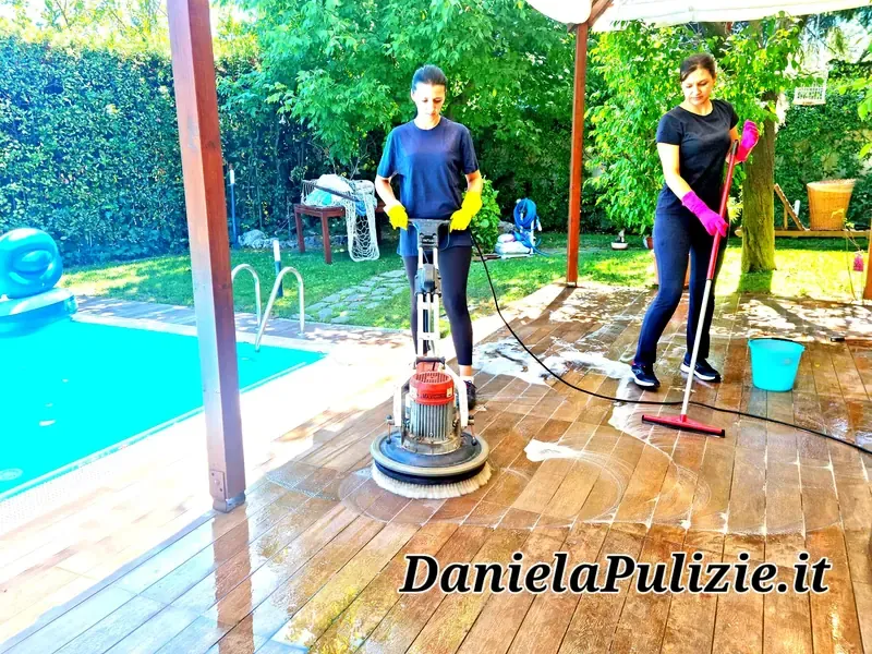 Pulizia approfondita di ambienti, superfici e spazi della casa
