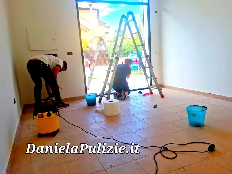 Pulizia approfondita di ambienti, superfici e spazi della casa