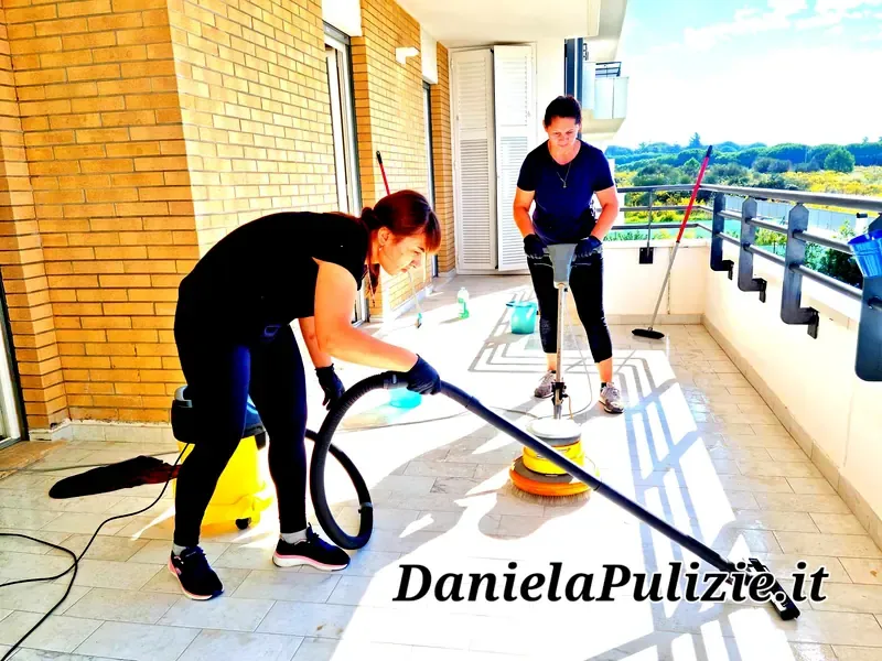 Pulizia approfondita di ambienti, superfici e spazi della casa