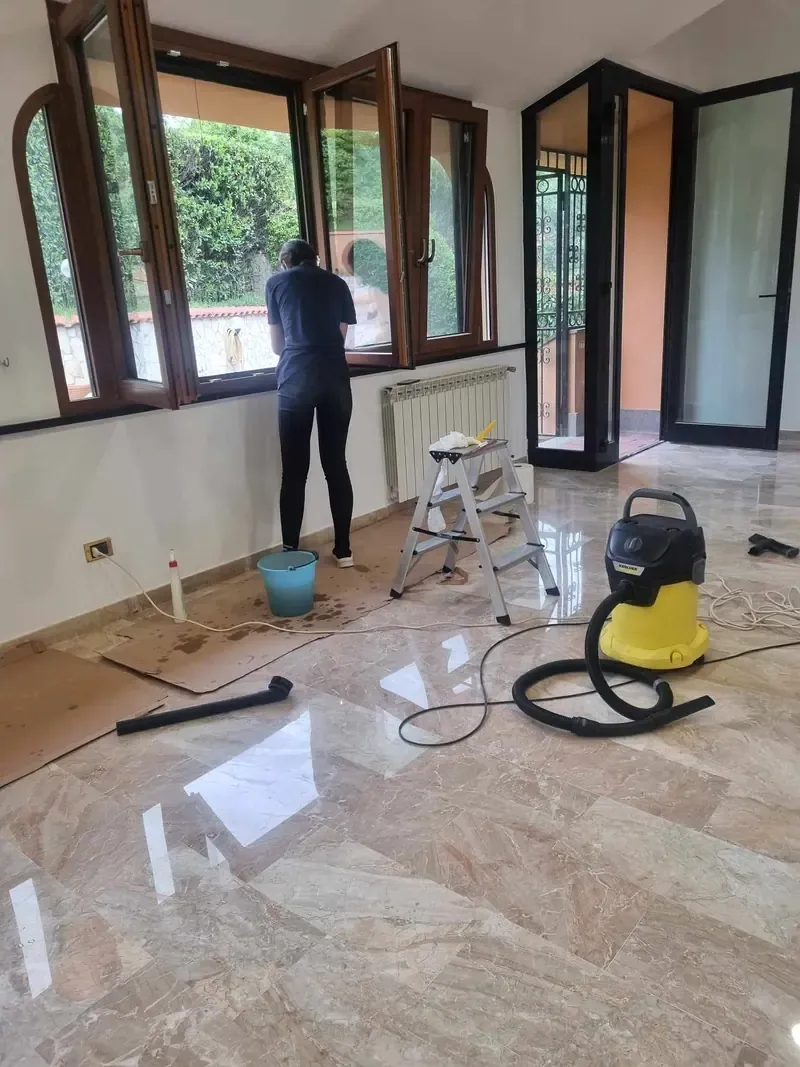Pulizia approfondita di ambienti, superfici e spazi della casa