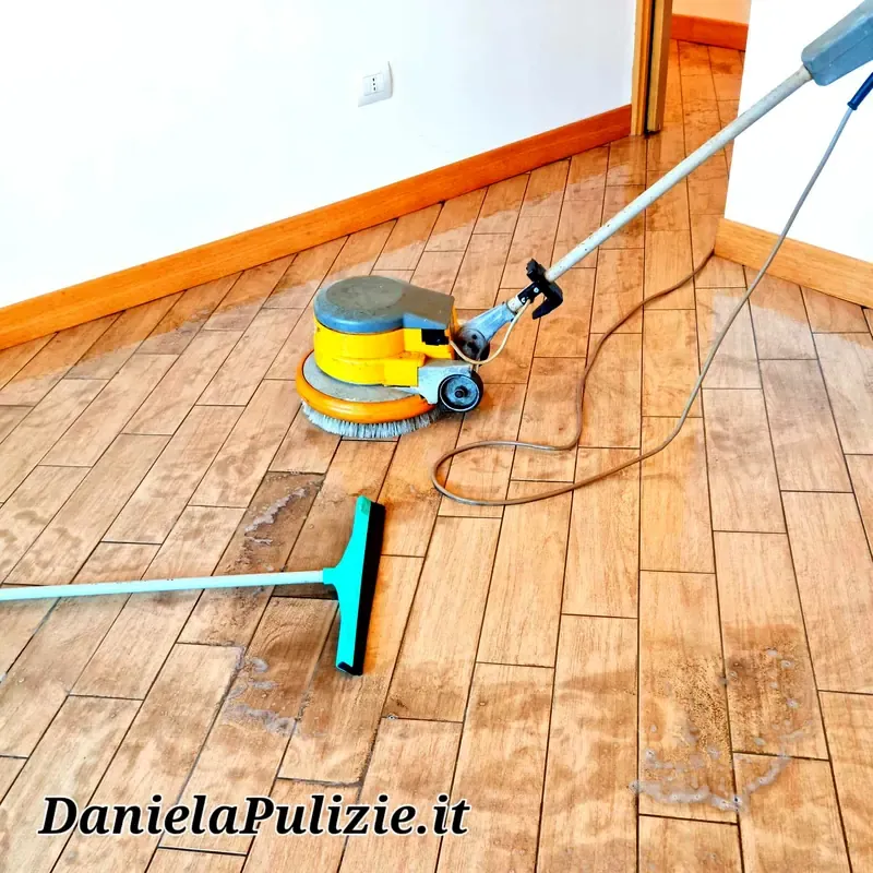 Pulizia approfondita di ambienti, superfici e spazi della casa