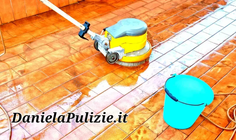Pulizia approfondita di ambienti, superfici e spazi della casa