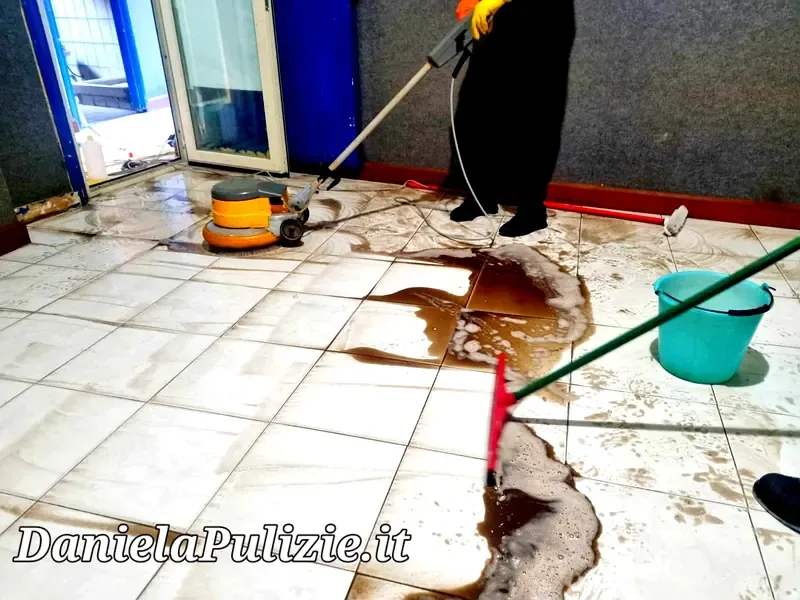 Pulizia approfondita di ambienti, superfici e spazi della casa