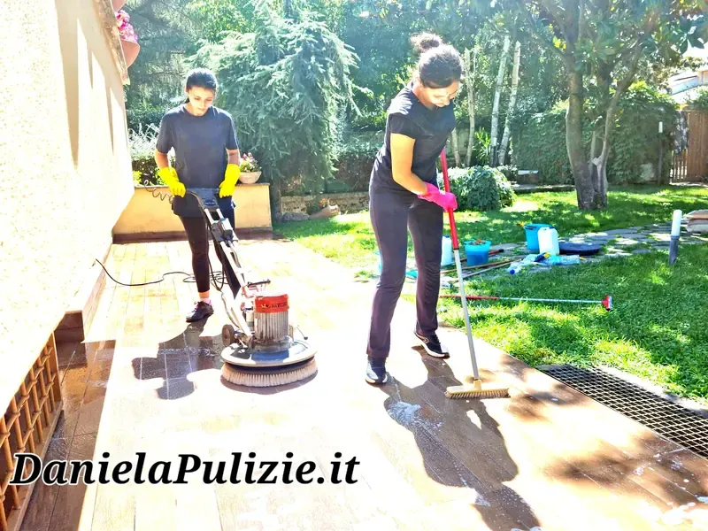 Pulizia approfondita di ambienti, superfici e spazi della casa