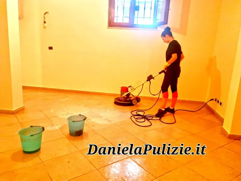 Pulizia approfondita di ambienti, superfici e spazi della casa