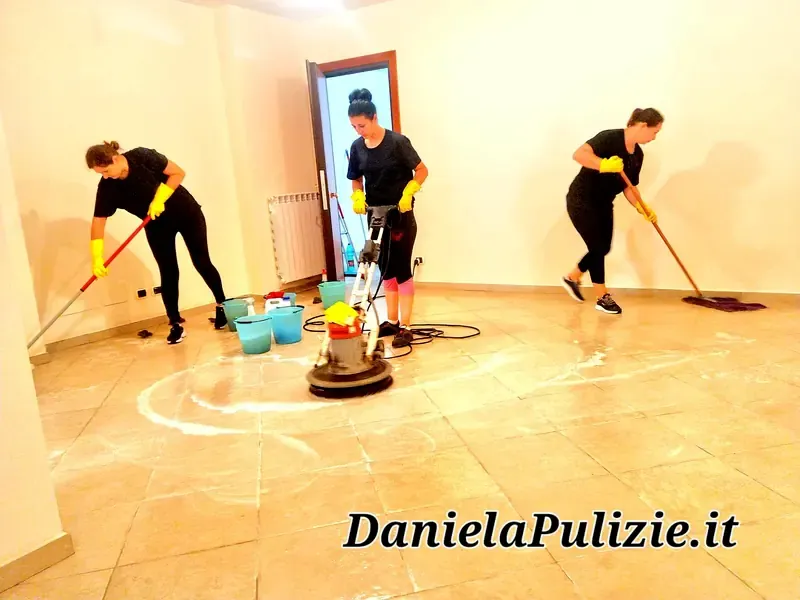 Pulizia approfondita di ambienti, superfici e spazi della casa