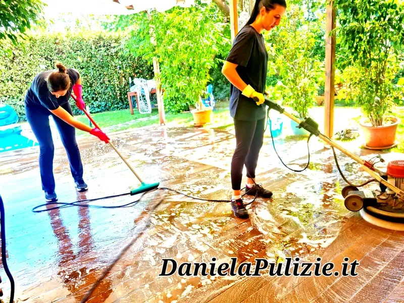 Pulizia approfondita di ambienti, superfici e spazi della casa