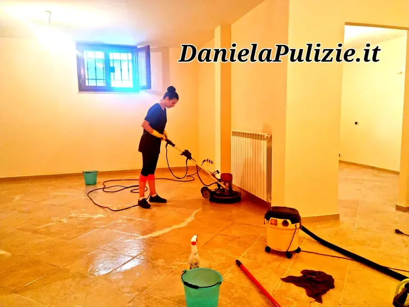 Pulizia approfondita di ambienti, superfici e spazi della casa