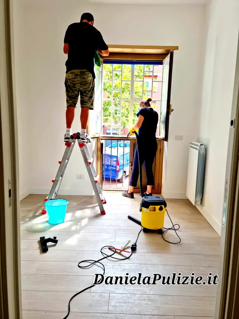 Pulizia approfondita di ambienti, superfici e spazi della casa