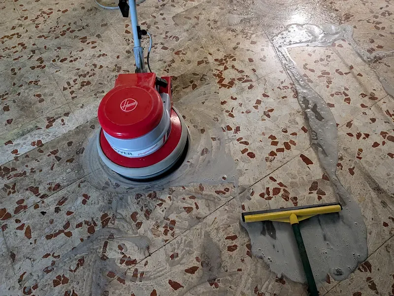 Pulizia approfondita di ambienti, superfici e spazi della casa
