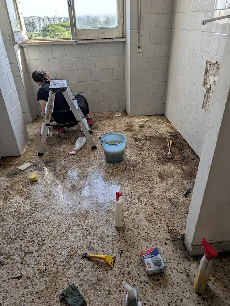Pulizia approfondita di ambienti, superfici e spazi della casa