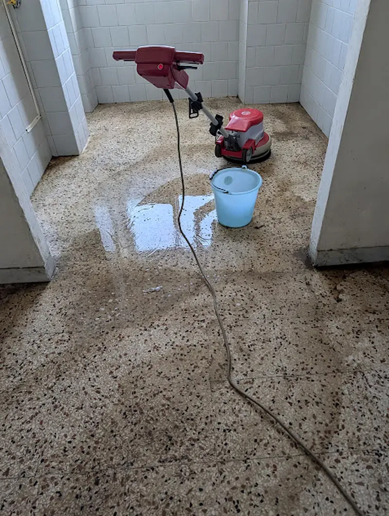 Pulizia approfondita di ambienti, superfici e spazi della casa