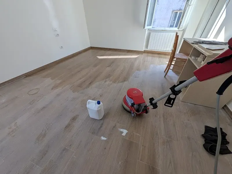 Pulizia approfondita di ambienti, superfici e spazi della casa