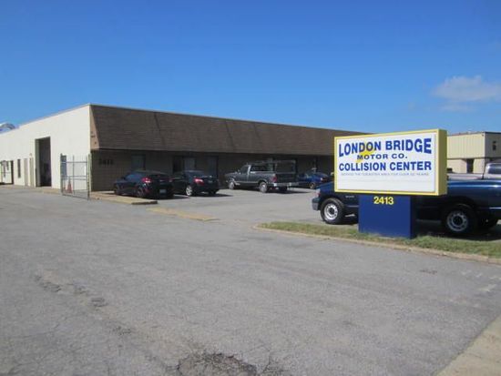 Mechanical Tools in Car Workshop — Virginia Beach, VA – London Bridge Motor Co Mechanical Tools in Car Workshop — Virginia Beach, VA – London Bridge Motor Co
