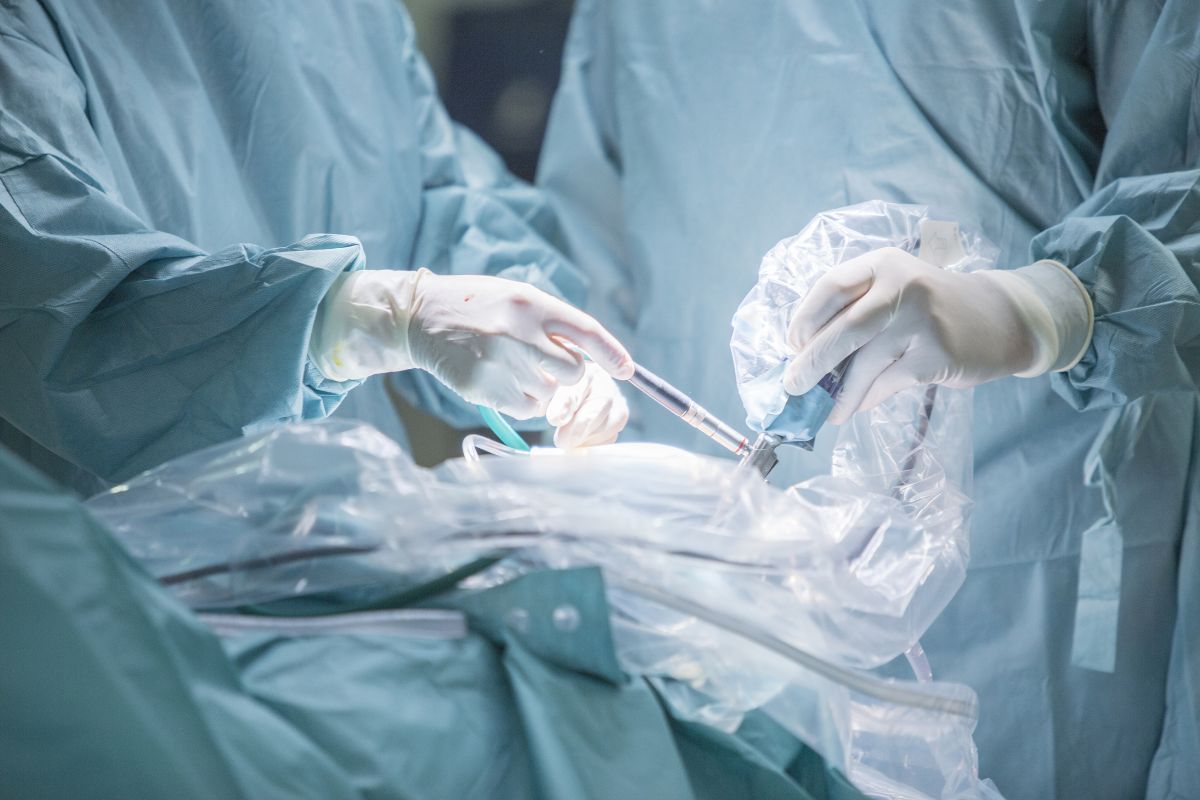 Cirurgia minimamente invasiva no quadril: indicação e benefícios