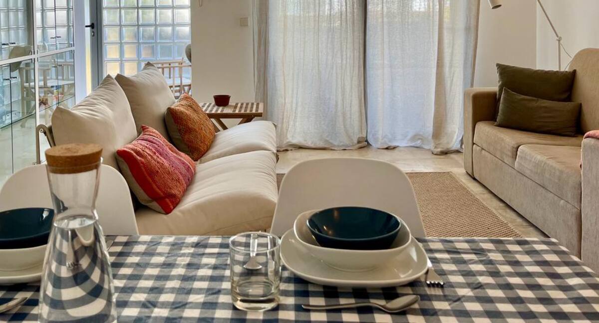 Saloon Tavira house