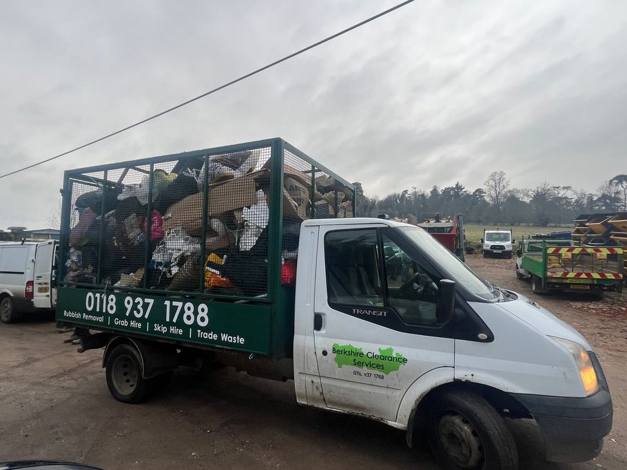Same Day Waste Collection Across Berkshire by Berkshire Clearance Services using a branded Ford Transit cage tipper loaded with rubbish waste for domestic and commercial waste removal in Reading and Berkshire. Trusted by tenants, landlords and businesses with 700+ Google reviews.