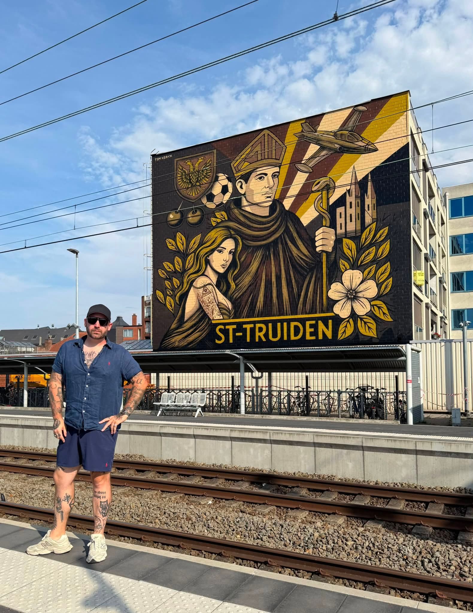 Muurschildering van Tom Herck aan het station van Sint-Truiden in het kader van het Trudojaar 2026