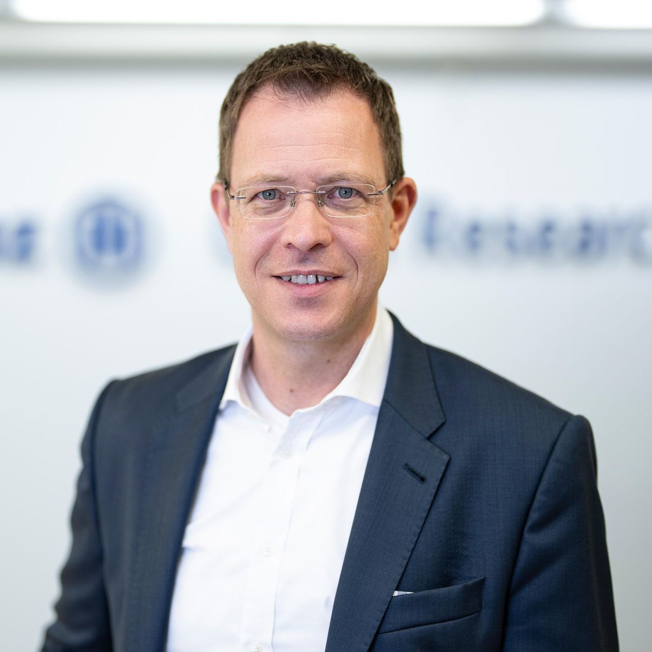 Dr. Christian Sahr