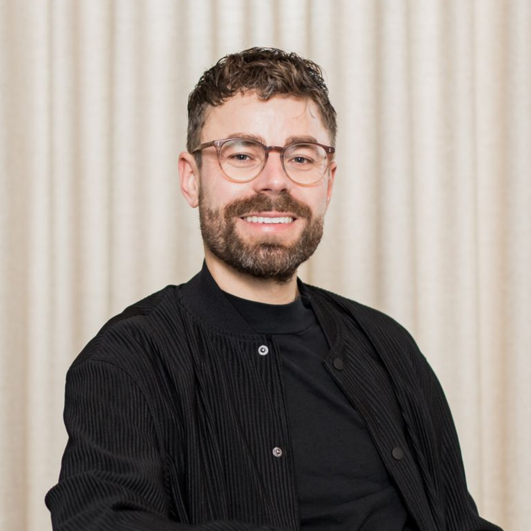 Dr. Alexander Grimm