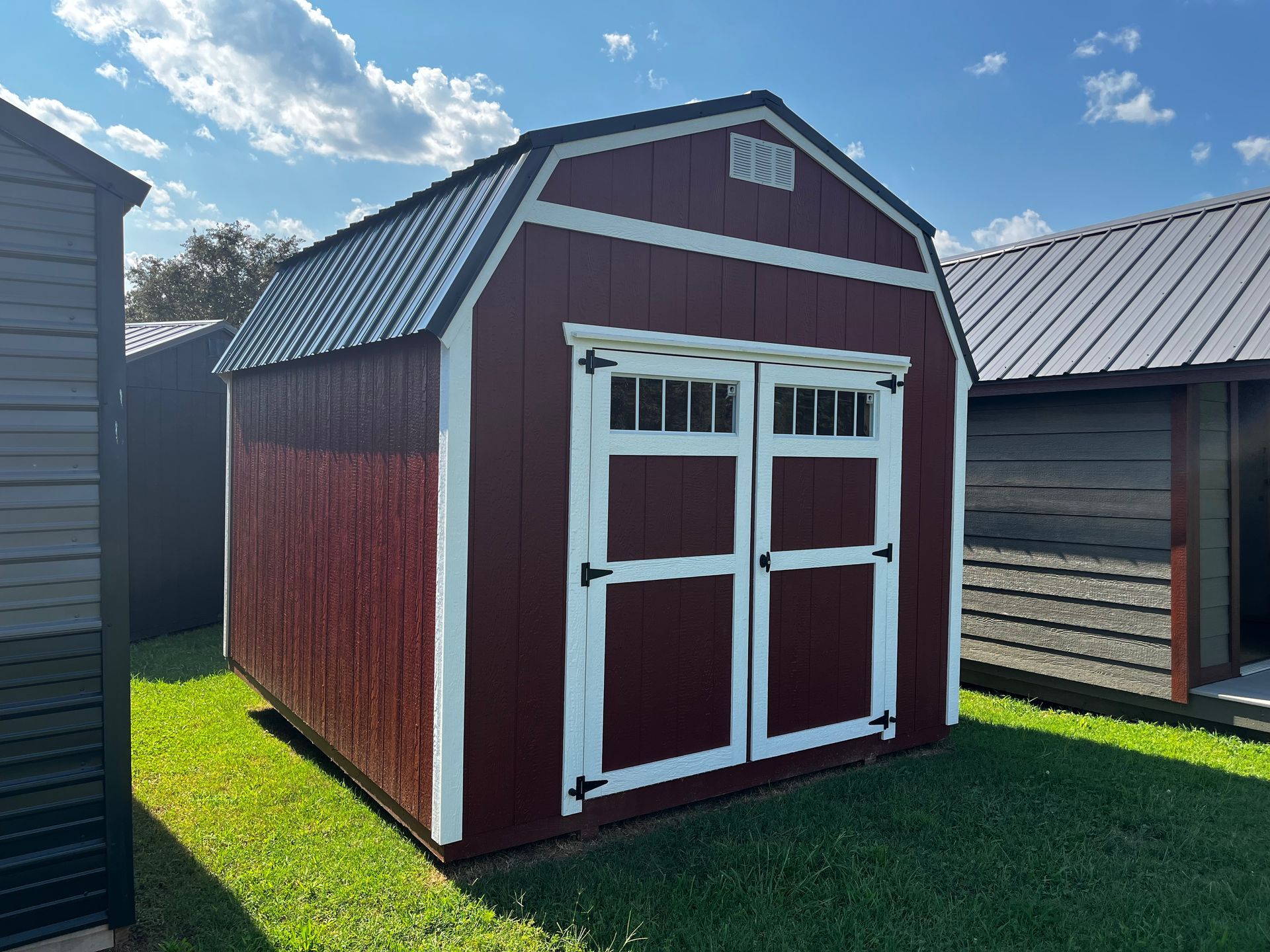 Lil RED BARN 10x12 Lofted with Electric
