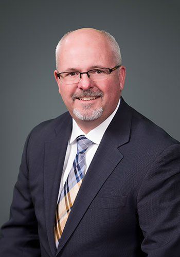 Aurora, IL Attorney Kelly Bennett Headshot