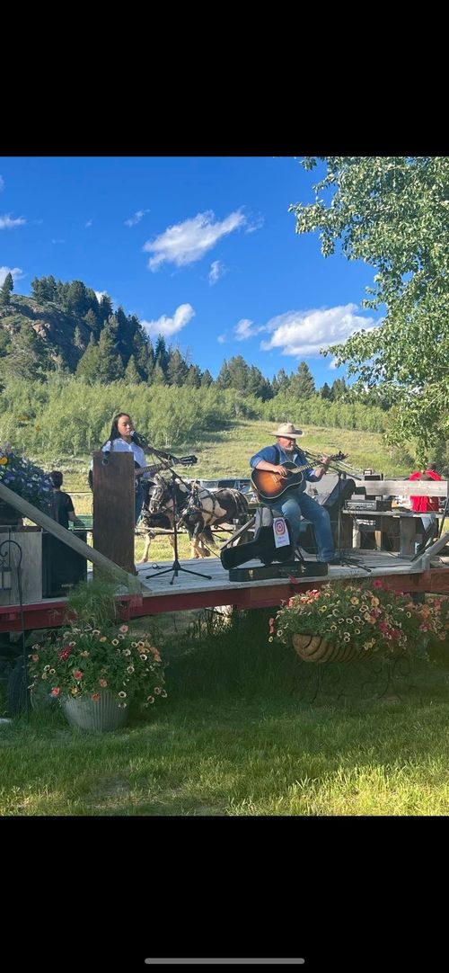 Waggon ride, diner, live music