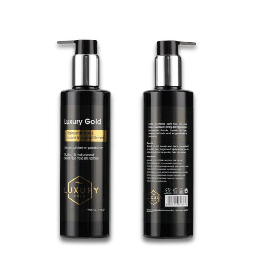 De voor- en achterkant van een fles luxe gouden shampoo.
