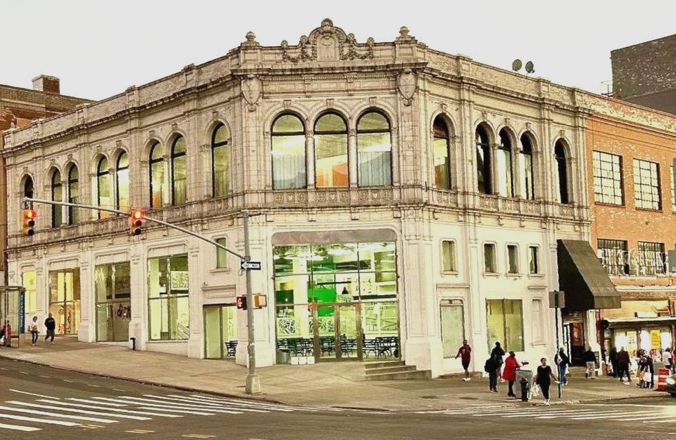 3332 Broadway