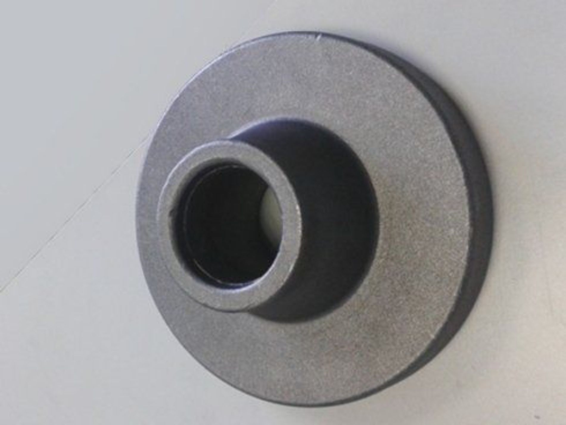 componente in metallo di forma rotonda