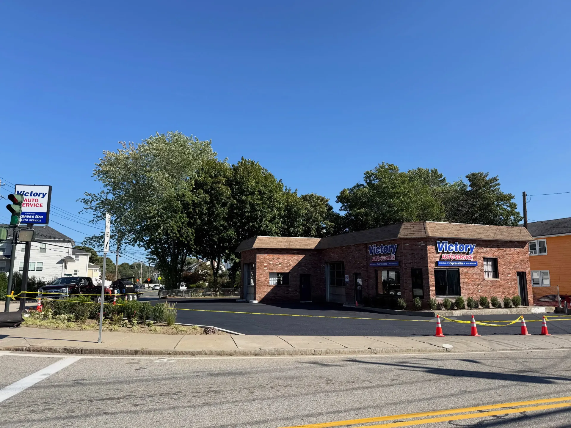 Victory Auto Service Building with Brick Exterior | Express Tire & Auto Service