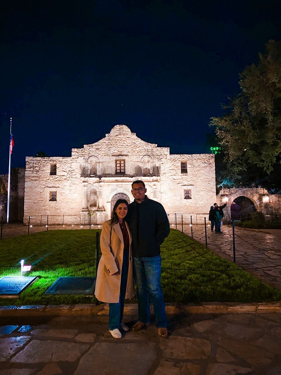 Private San Antonio Ghost Tour in front of the Alamo.