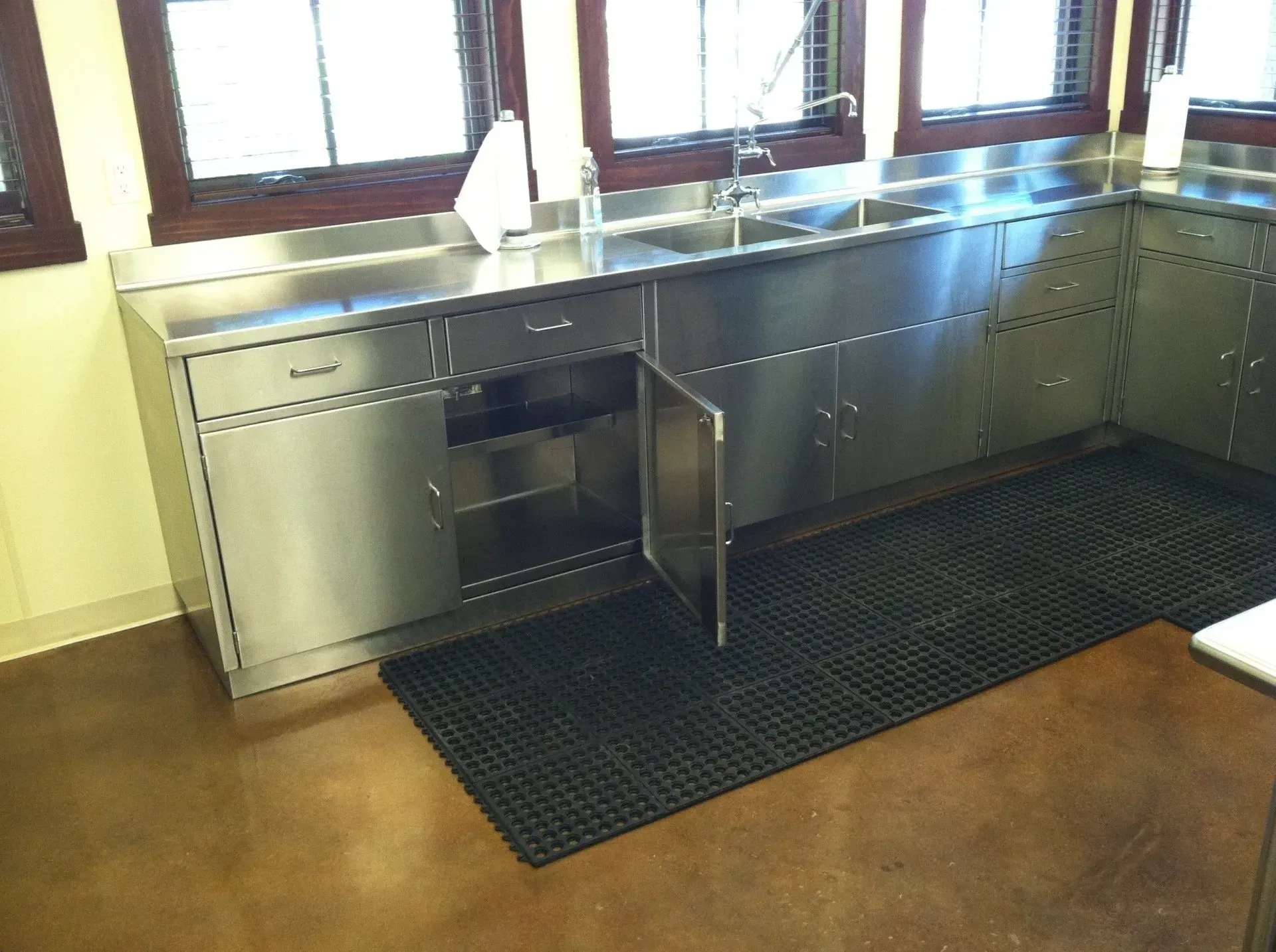 Open Metal Shelves | San Antonio, TX | Texas Sheet Metal