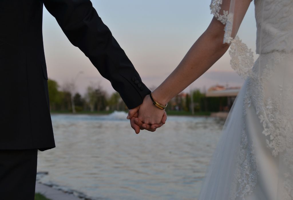 hiring a wedding photographer